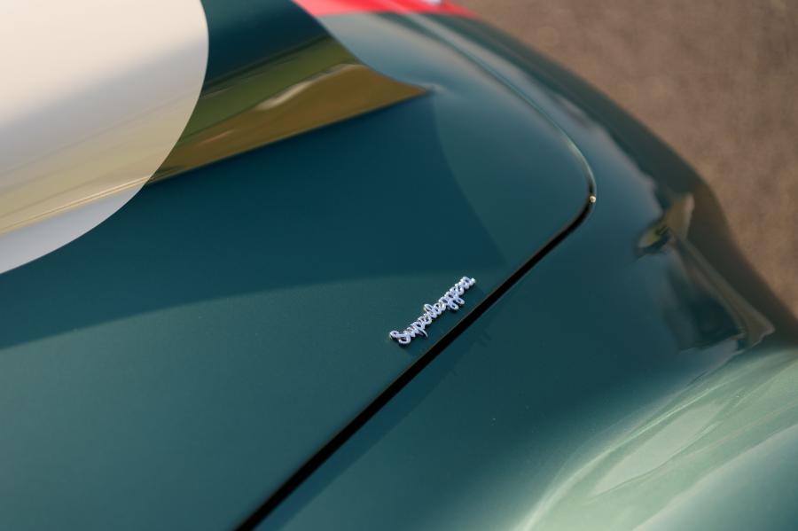 Детали экстерьера Aston Martin DB4 GT Continuation 2017 года  (WW) (фото 37 из 83)